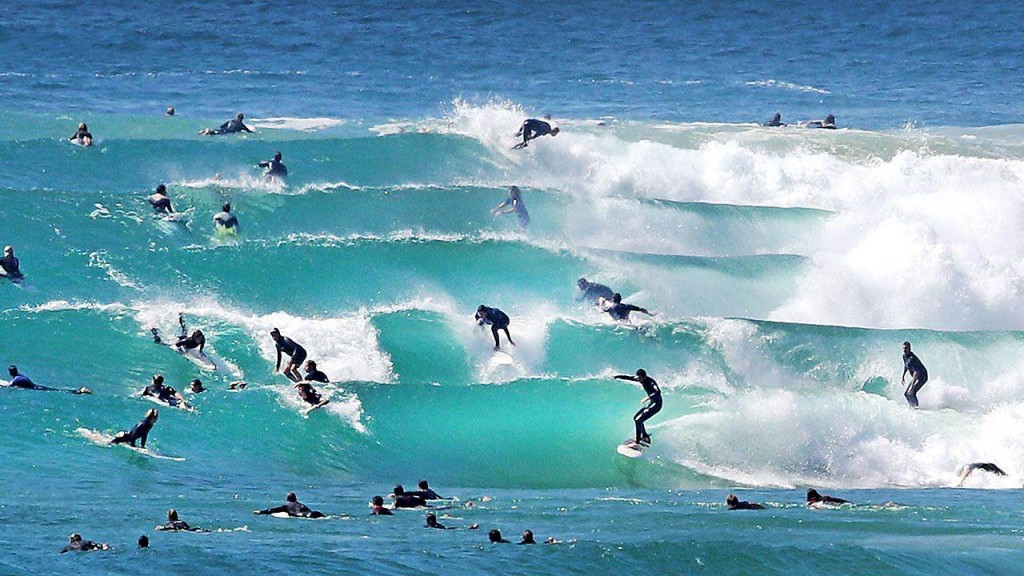 Surfing in Paradise – Australia Plus Hawaii